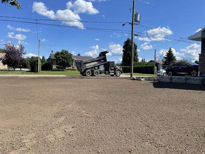 Travaux d’aménagement extérieur à Victoriaville