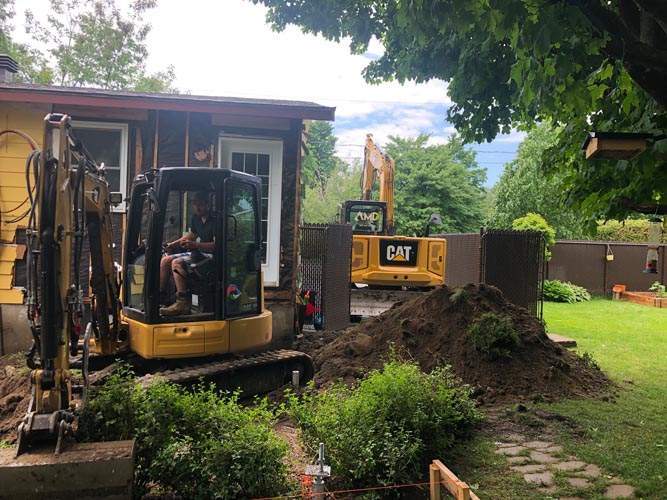 Engin de terrassement Victoriaville